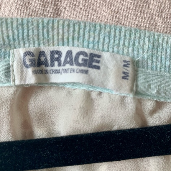 Mint green sweater with lace back - Picture 3 of 3